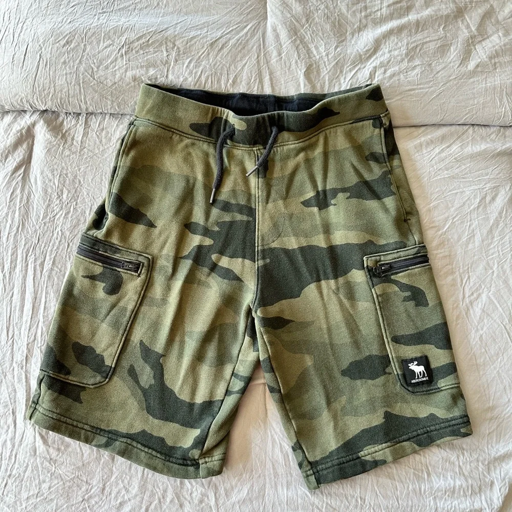 Youth Boys Abercrombie Cargo Shorts - Picture 2 of 3